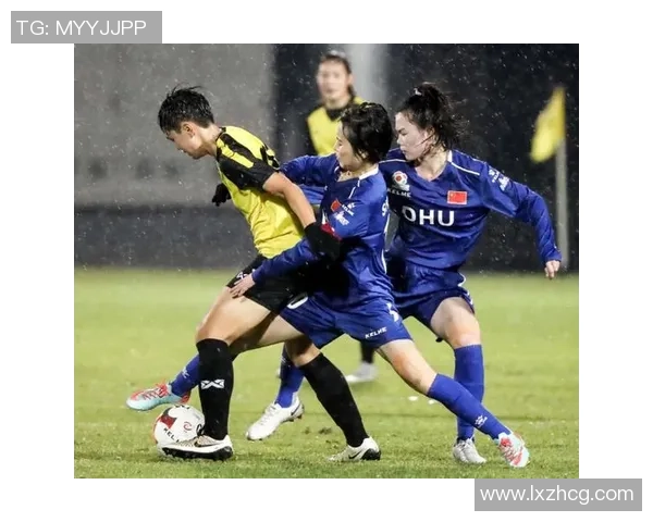 足球讲解女的魅力与智慧如何引领女性走进足球世界